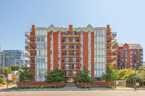 240, Boul. Maisonneuve apt. 203, Gatineau (Hull)