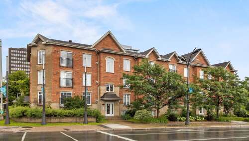 294, Boul. Maisonneuve apt. 1, Gatineau (Hull)